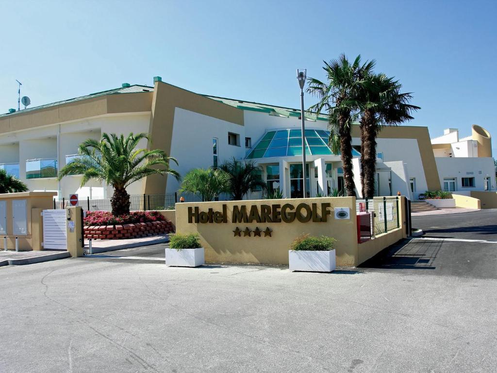 Hotel Maregolf Caorle Exteriör bild